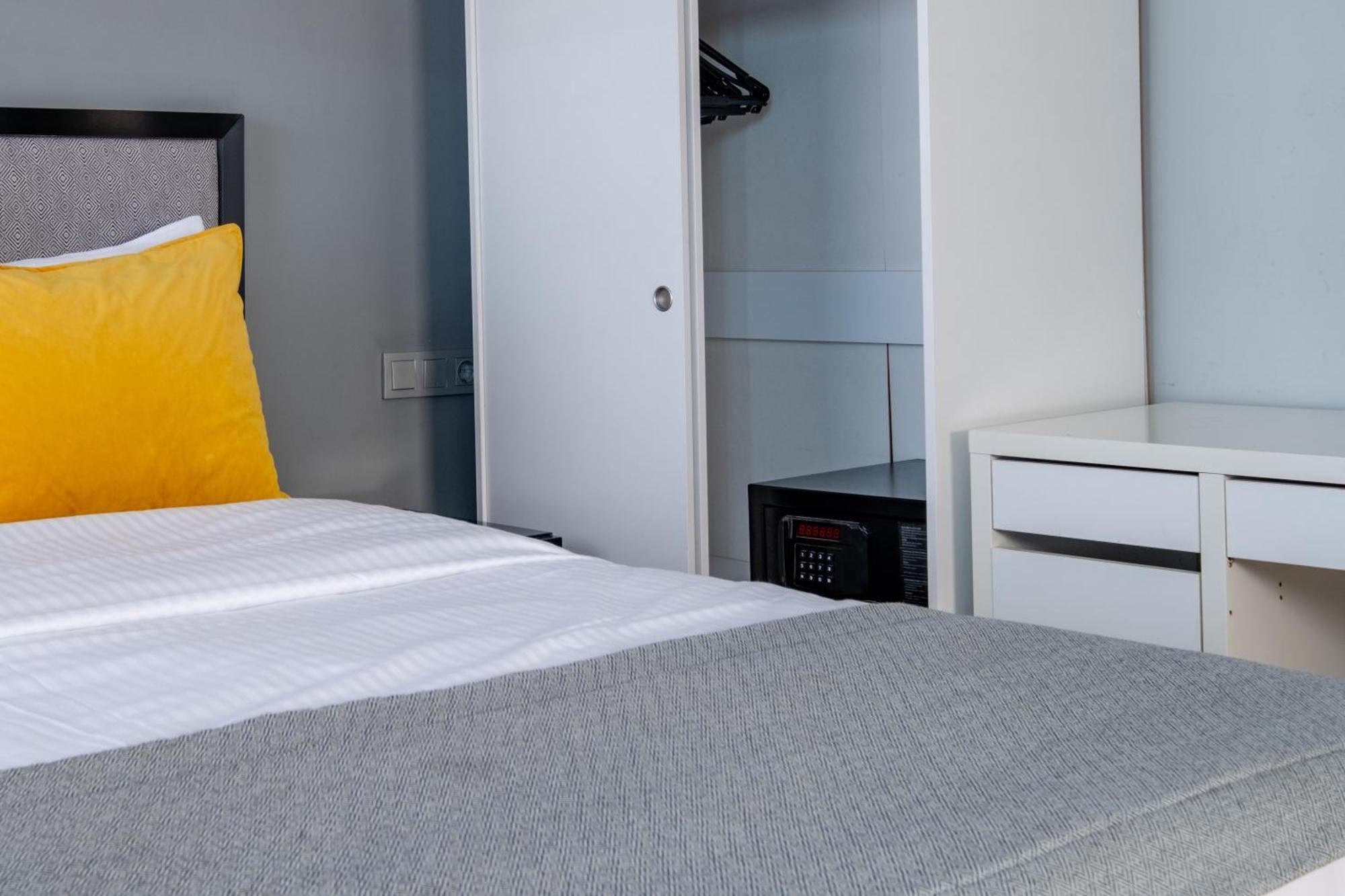 The Row Taksim Hotel Истанбул Екстериор снимка